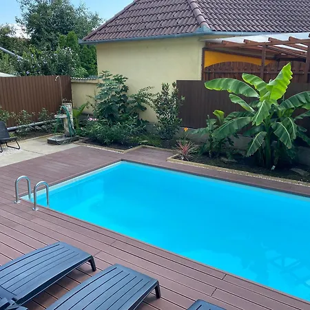 Veronika Lux Apartman Hajduszoboszlo Exterior photo